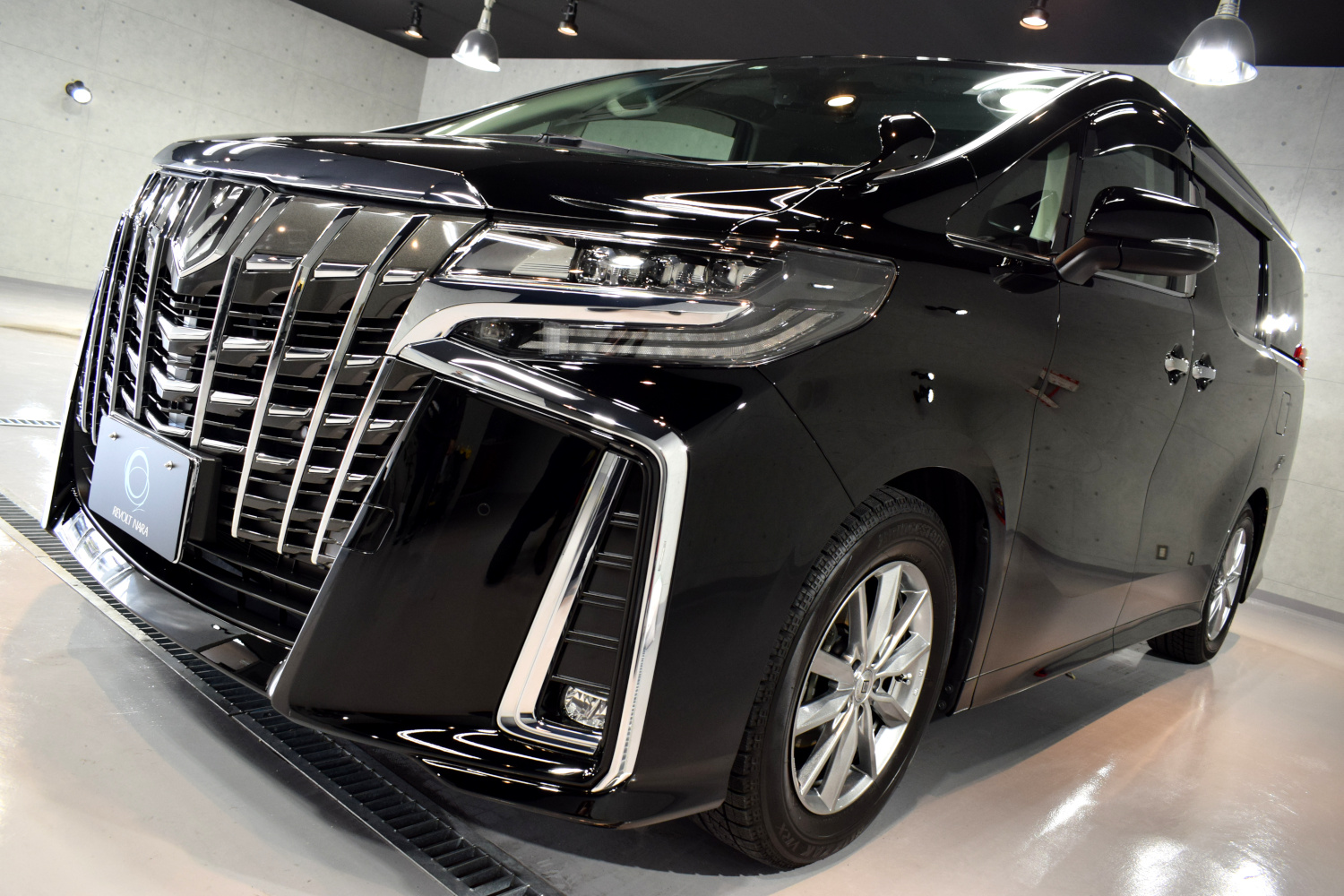 20220212alphard1.jpg