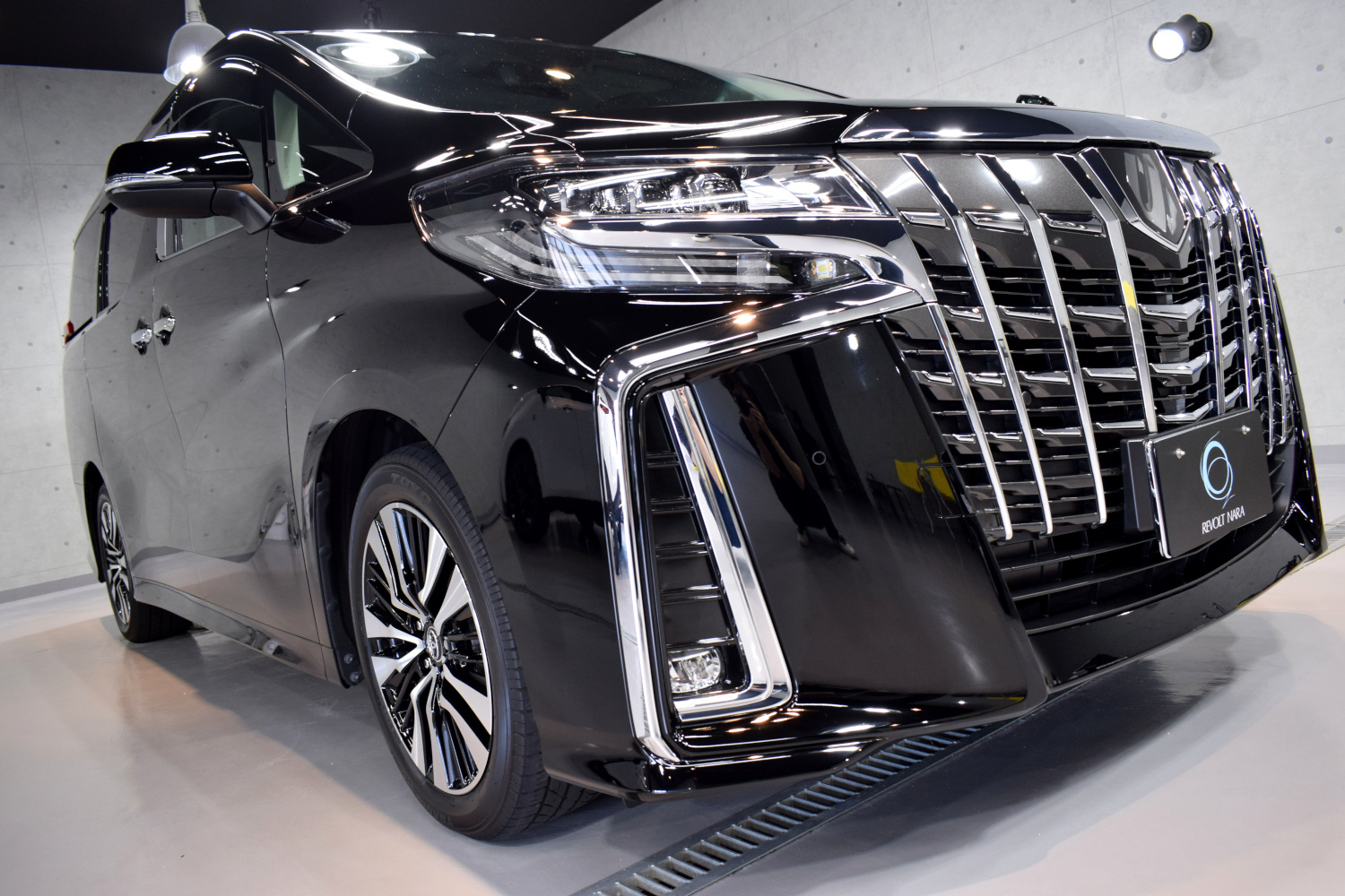 20230812alphard1.jpg